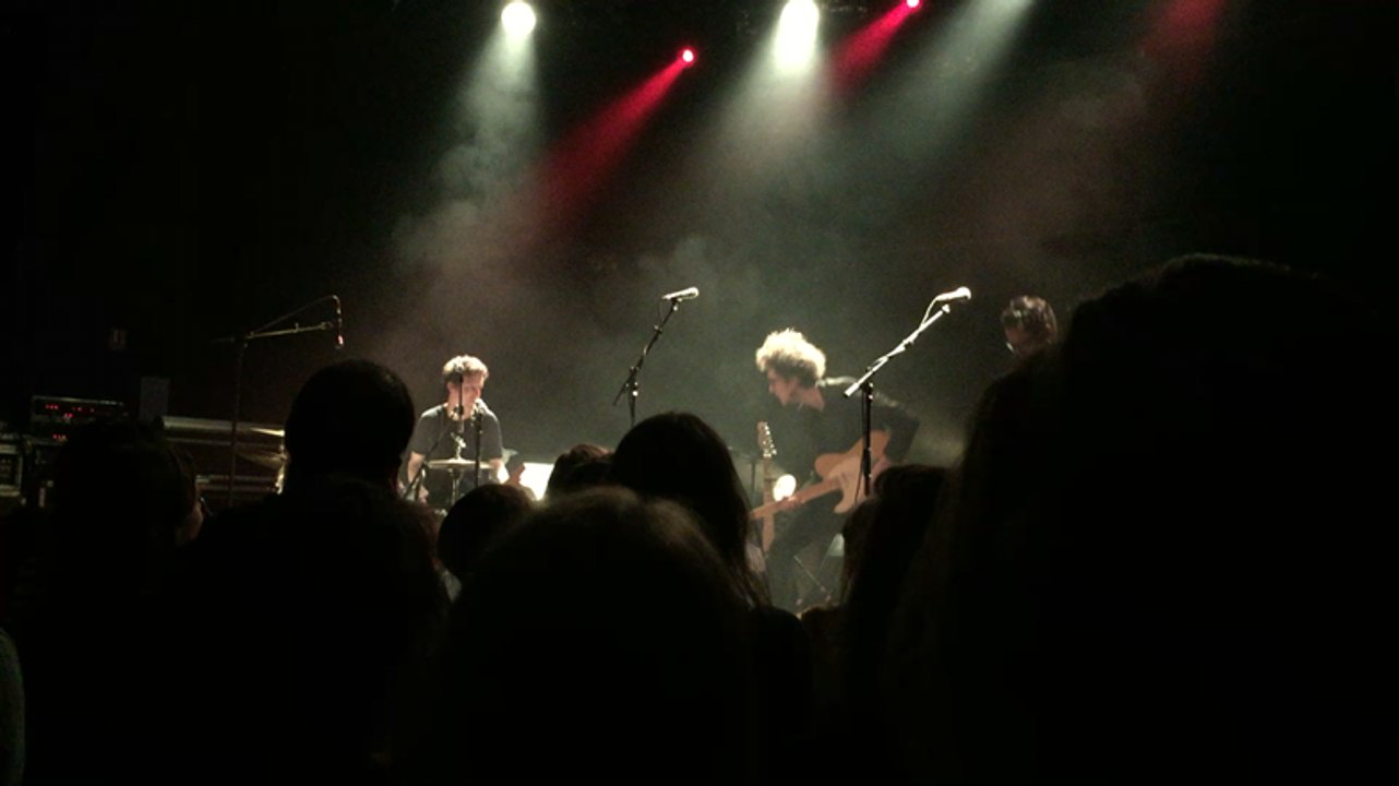 Radio Elvis en concert à Rennes pour Mythos