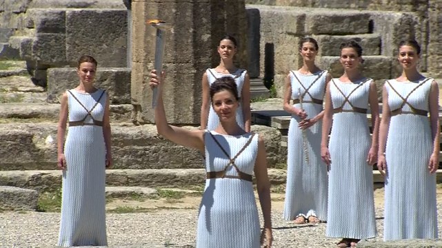 JO 2016 : la flamme Olympique allumée en Grèce