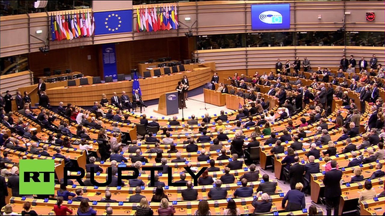 Belgium: European Parliament honours Paris victims with minute silence