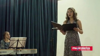 Mariana Luna (Coro) "Vittoria Vittoria"