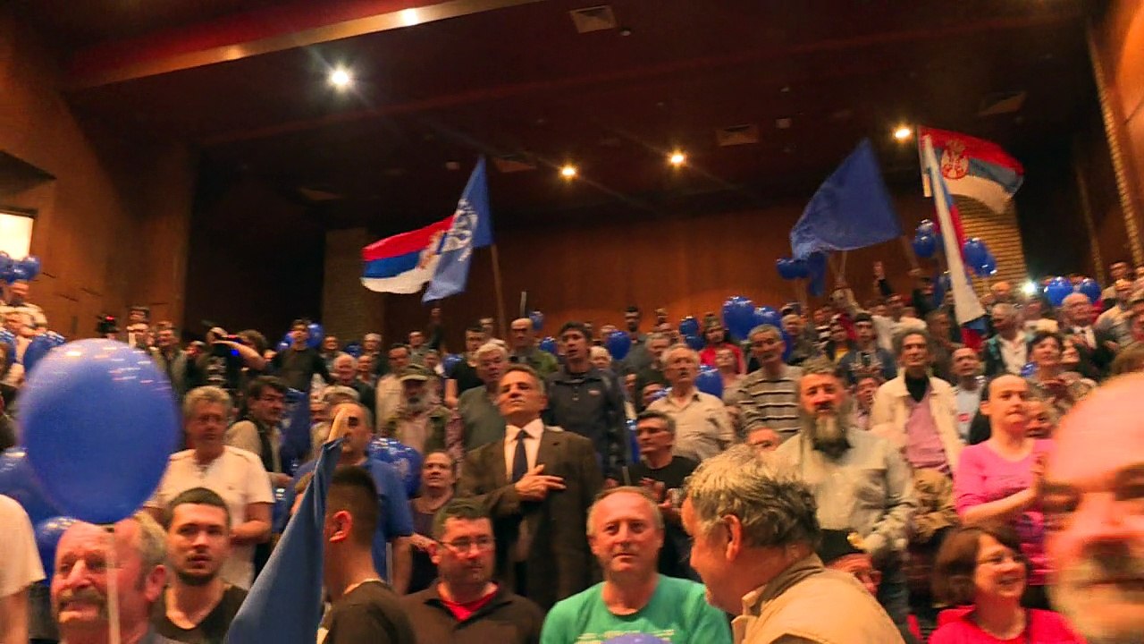 Radikale hoffen auf Comeback bei Parlamentswahl in Serbien