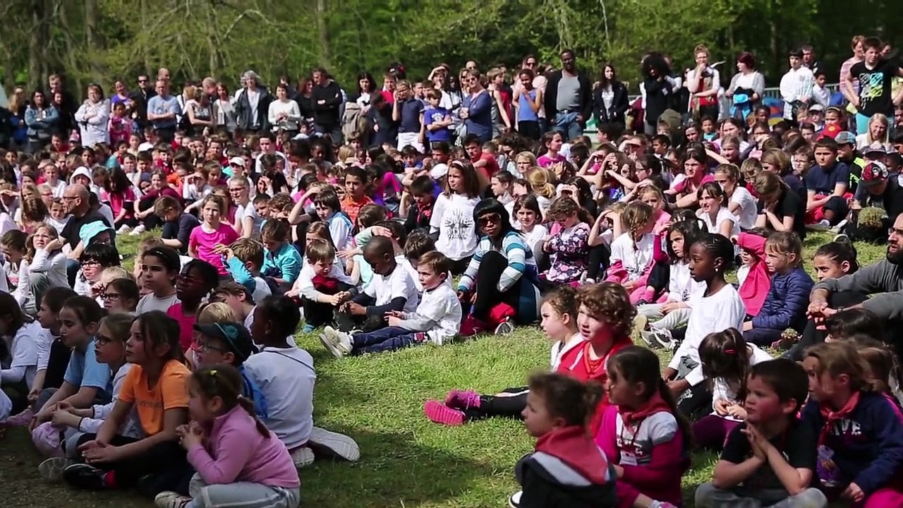VIDEO (41) 1.200 enfants au rassemblement Ugsel à Fougères sur Bièvre