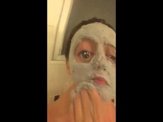 Insomniac Has Fun With Snapchat Filters