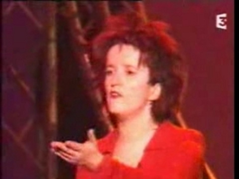 Anne Roumanof : La boum