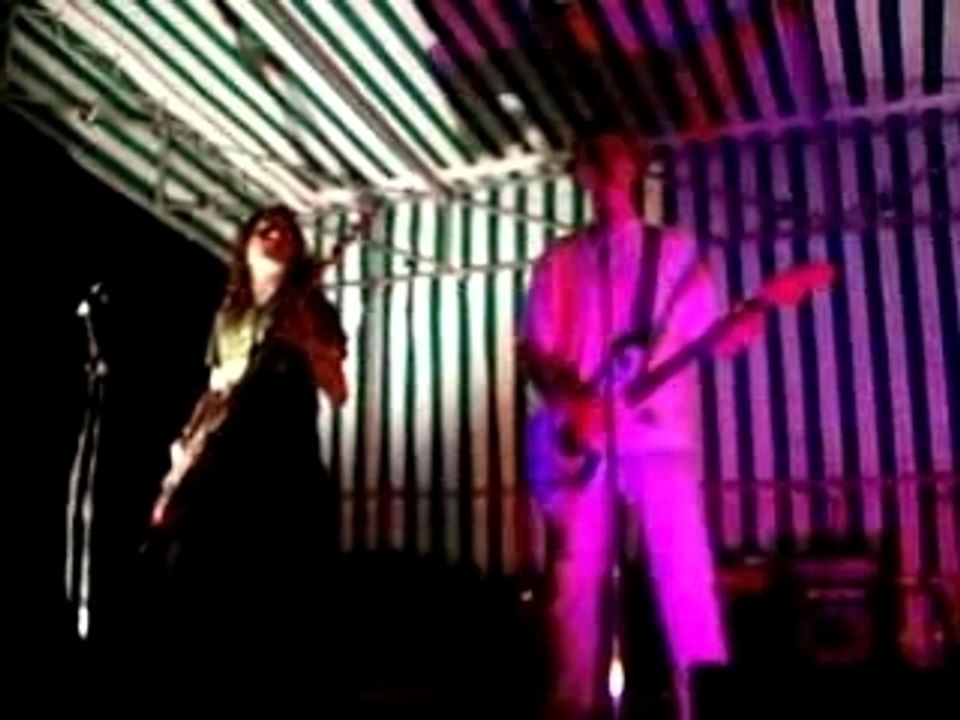 PHOIBE / should i stay or should i go (fete de la zikk)