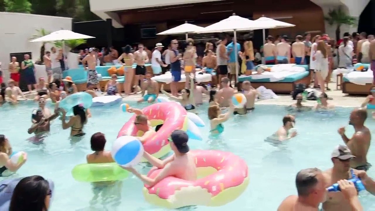 UFC Girls and Fighters at Las Vegas Pool Party - @TheBuzzeronFOX