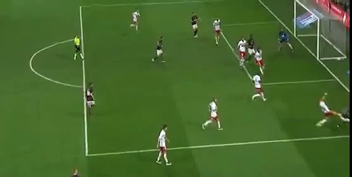 Mario Balotteli Offside Goal - AC Milan vs Carpi (2016)