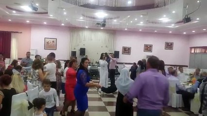 Elizabeta Marku me kenge popullore e muzike folklorike