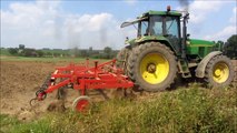 John Deere 7700 cultivating 2012