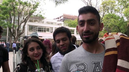 طوابير طويلة في جوهانسبرغ لمناسبة افتتاح مقهى "ستاربكس"