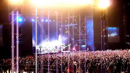 Green Day The Benny Hill Show theme & cover songs HD Costa Rica 2010