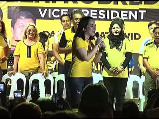 Kris cries foul over online abuse