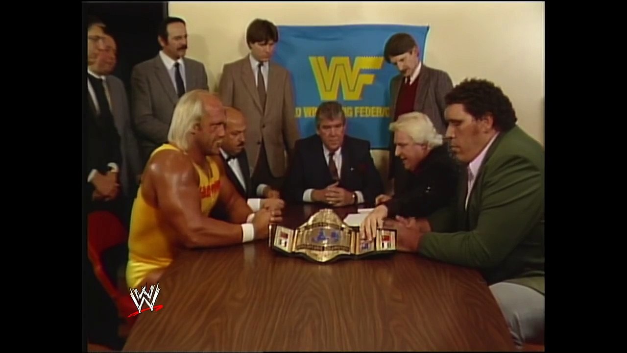 Avant match pour le Wrestlemania 3: close de contrat.