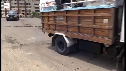 Así lucen las carreteras de la ciudad de Manta en Ecuador después del terremoto