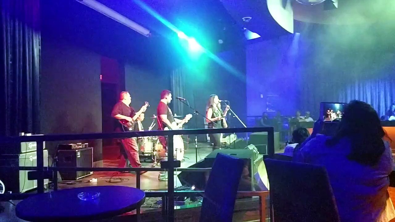 Lunatic Live At Kickapoo Casino - Poison Cover