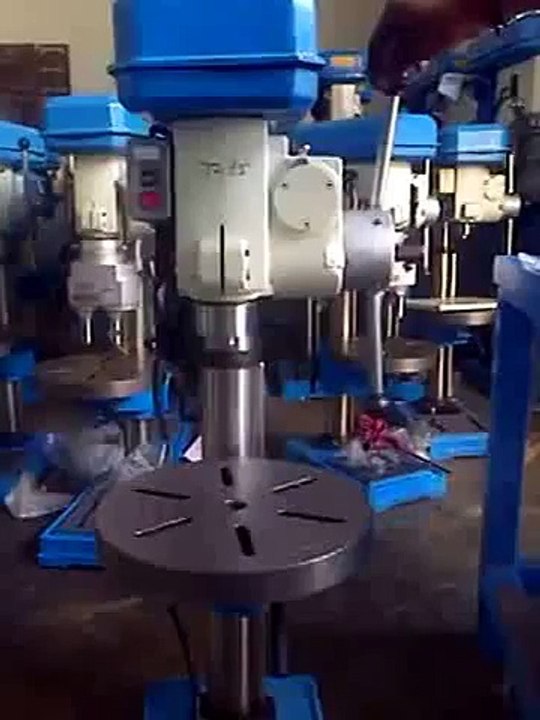 Máy khoan bàn đài loan giá rẻ, máy khoan bàn ktk