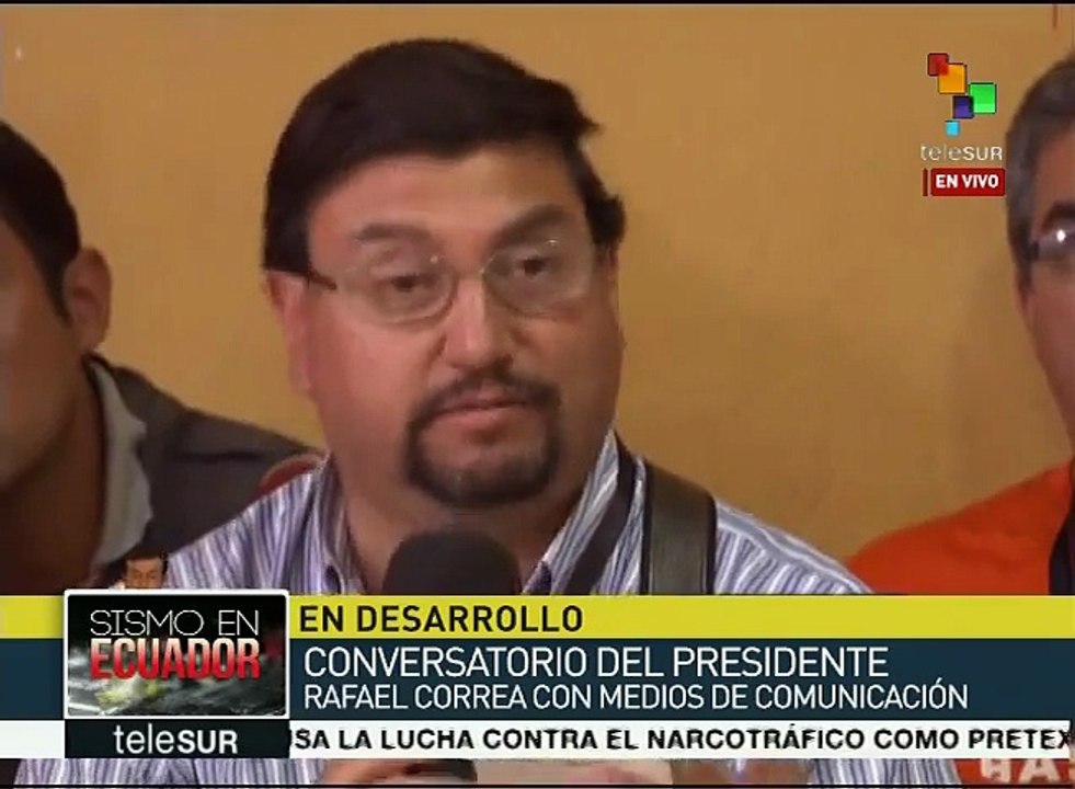 Correa afirma que continuarán búsqueda de sobrevivientes