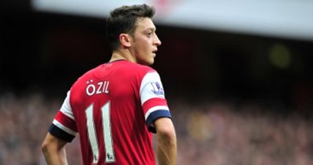 Mesut Özil, Premier Lig 11'ine Giremedi