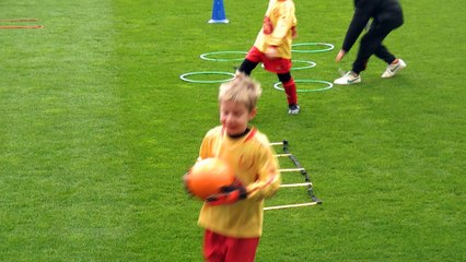 U 7 - plateau au Roazhon Park -  02 avril 2016. 54/11: agilité, souplesse.