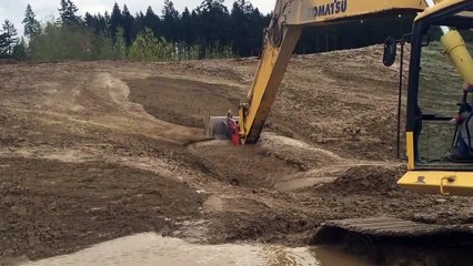 Some Men Saw Something Move In The Mud…..When They Got Closer …OMG..I Can’t Believe This!