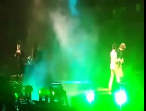 Prince sort Kim Kardashian de la scene en plein concert au Madisson Square Garden