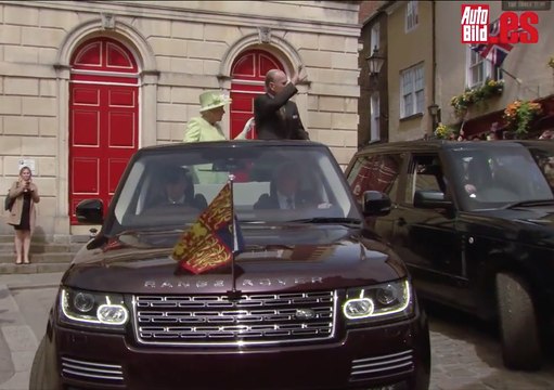 La Reina Isabel II cumple 90 años de paseo en su Land Rover