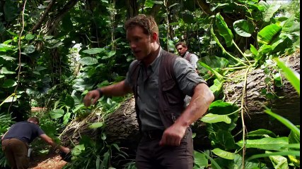 Chris Pratt s ‪‎Jurassic World‬ Journals  Stunts (HD)