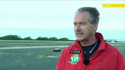 Solar Impulse 2 resumes round-the-world flight