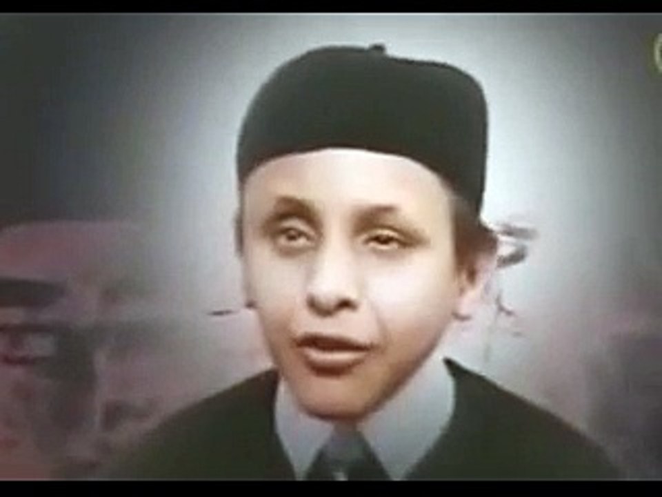 Young blind boy recites Quran like Qari Abdulbasit Abdussamed Amazing!][Must Watch]