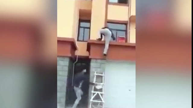 La cómica broma de la escalera que parece no tener fin