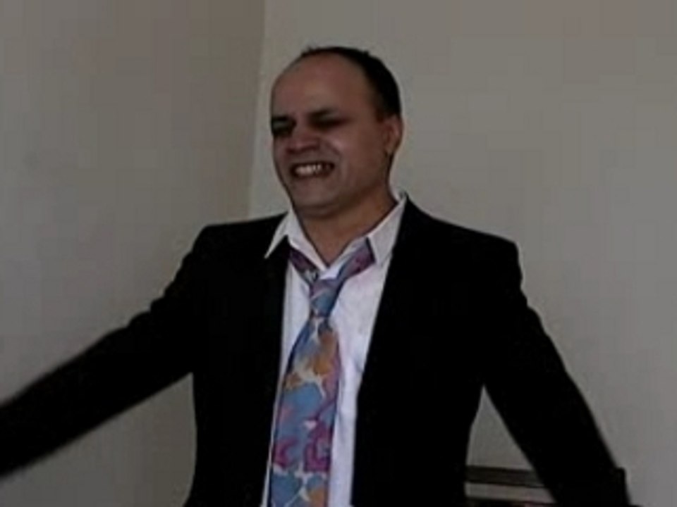 Sketch dédié aux Émirats Arabes Unis!