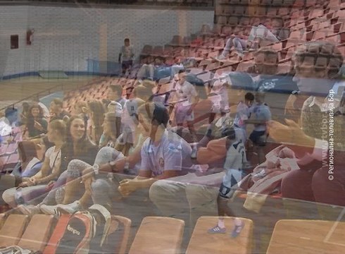 Rukometašice i rukometaši Bora pred svojom publikom, 22. april 2016. (RTV Bor)