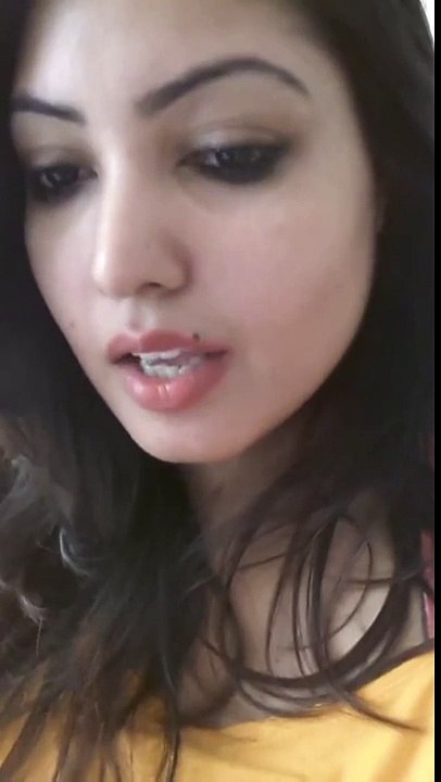 girl singing a best song in pakistan
