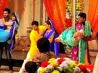 Diya Aur Baati Hum - 22 April-2016 Episode Preview- Emily's Wedding Celebration