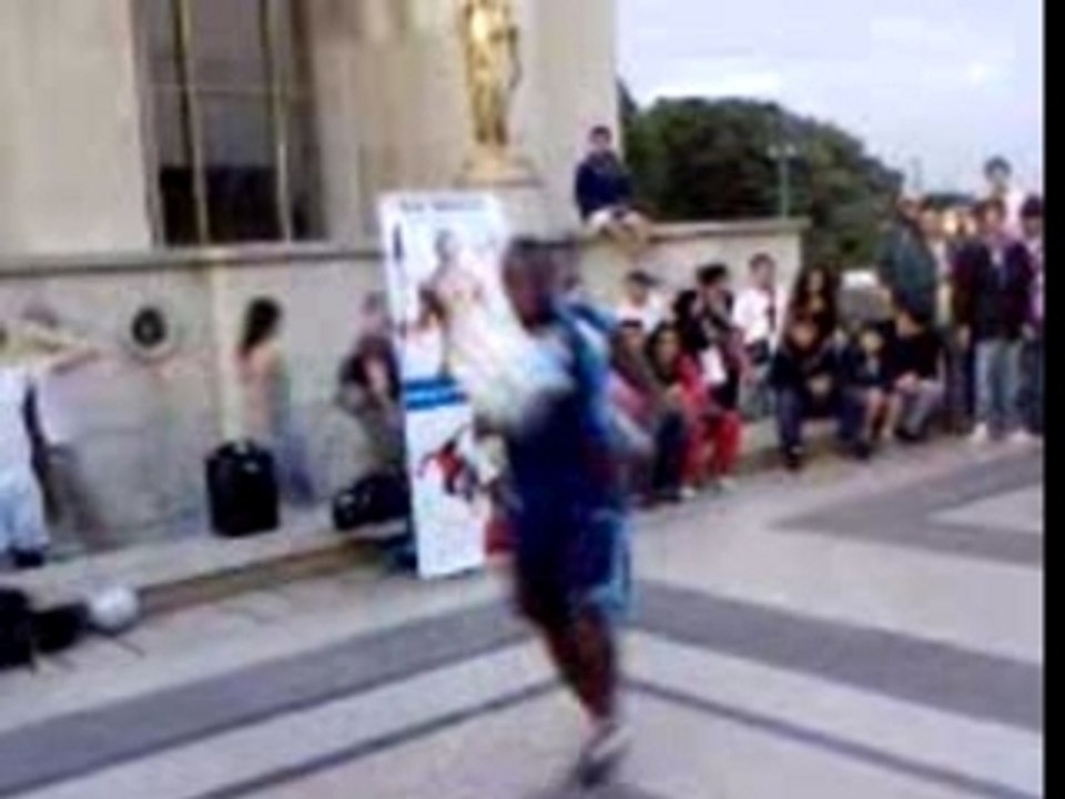 iya traore  freestyle football