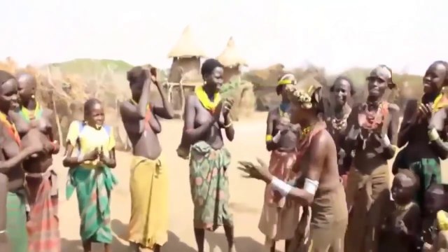 Amazon Tribes- Indian Of The Amazon Rainforest Xingu Africa (เอกสาร)