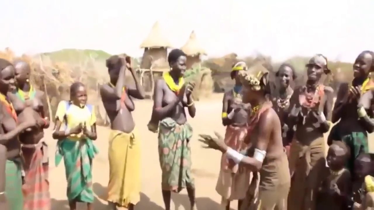 Amazon Tribes- Indian Of The Amazon Rainforest Xingu Africa (เอกสาร)