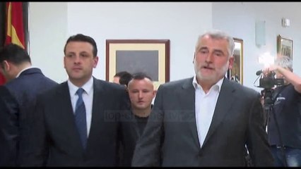 Download Video: “Vjena”, Gruevski dhe Zaev akuza njeri-tjetrit - Top Channel Albania - News - Lajme