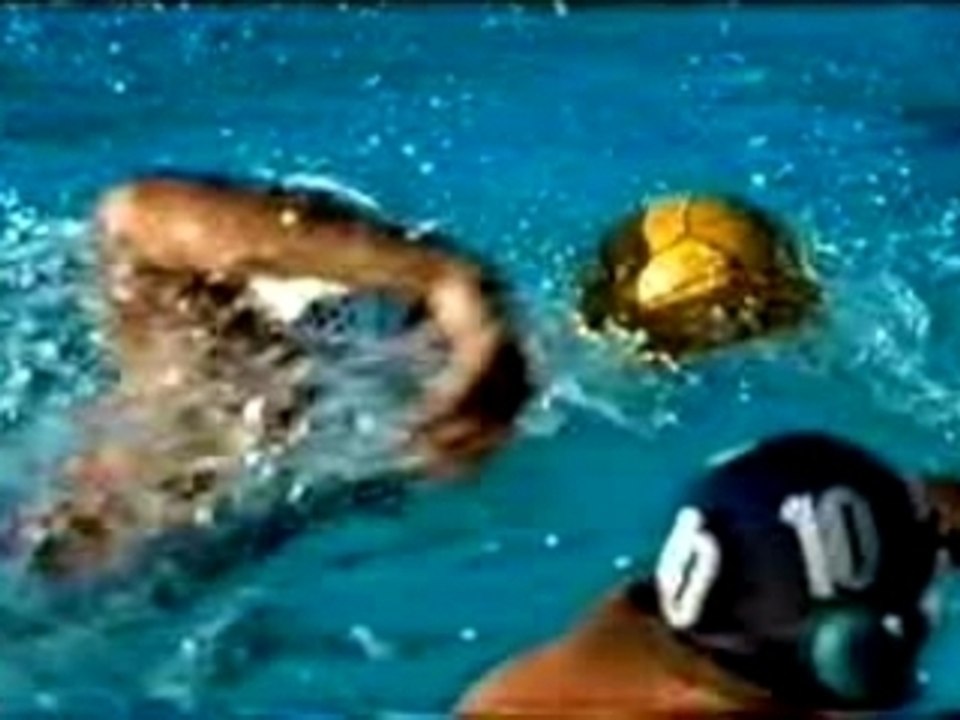 Cantona au water-polo