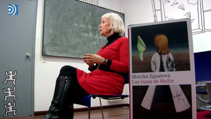 Entrevista a Monika Zgustova por 'Las rosas de Stalin'