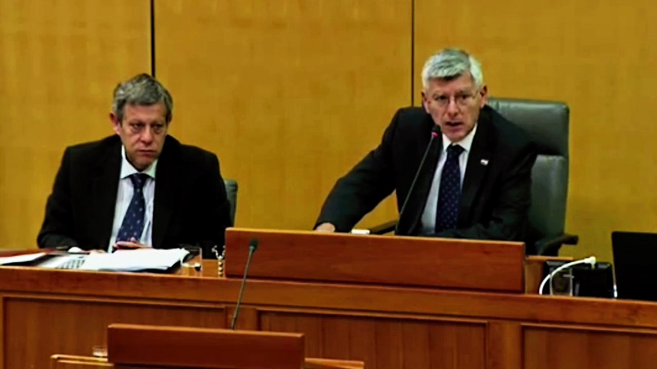 Reiner Antičević Marinović: "Dajte, molim vas, prestanite govoriti."