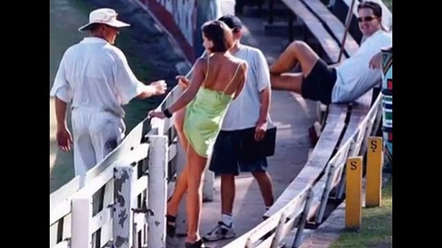 Top-20-Funniest-moments-in-Cricket-History-of-all-time-UPDATED-2015-360p