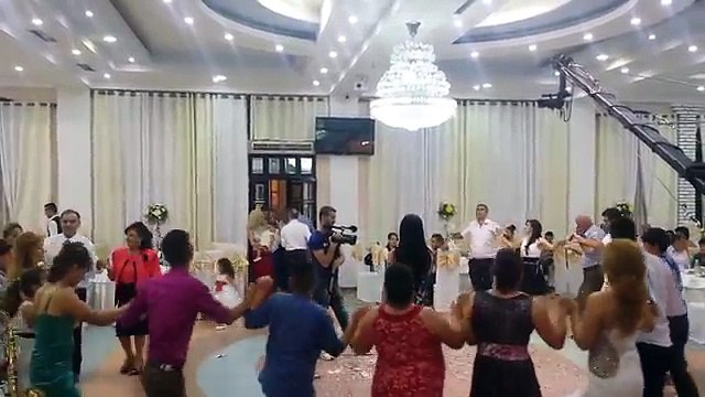 Elizabeta Marku Hidhet Vallja ne Dasem