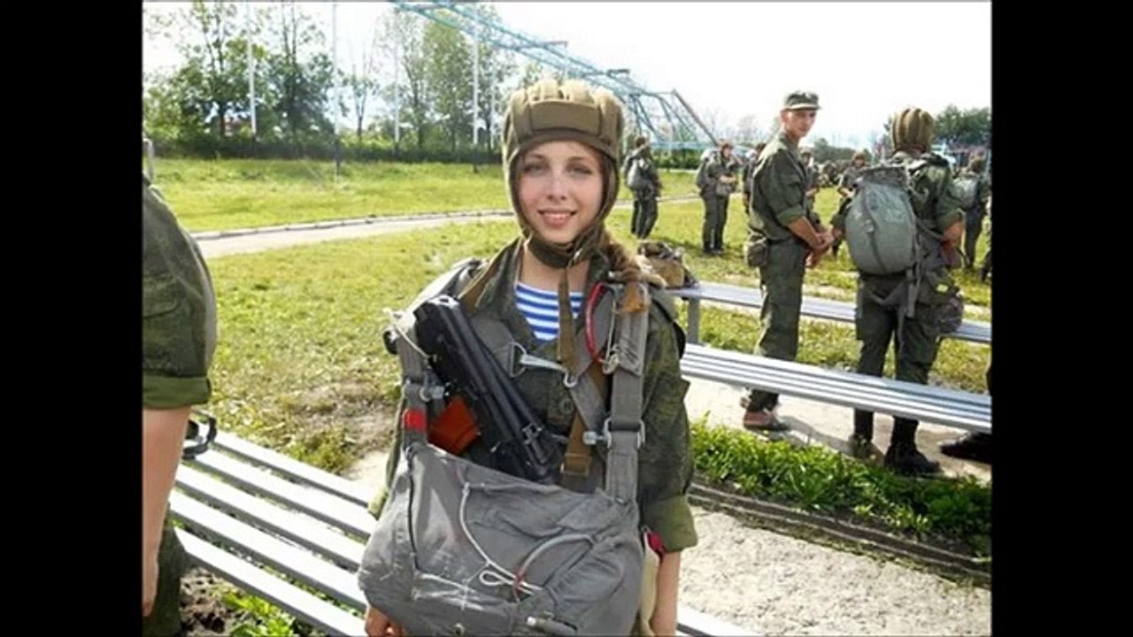 【衝撃】ロシア人女性兵士が美人すぎる！