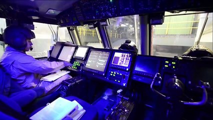 Descargar video: US Navy Landing Craft Air Cushion (LCAC) amphibious operation.