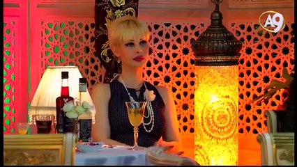 A9 TV stüdyosundaki meyve suları ve kadehler cennet özleminden kaynaklanıyor