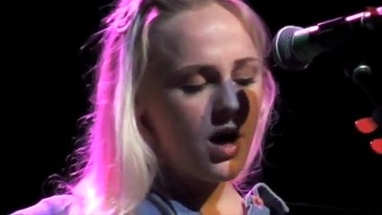 Laura Marling ~ Sophia ~ live [HQ] @Brotfabrik Frankfurt 2011