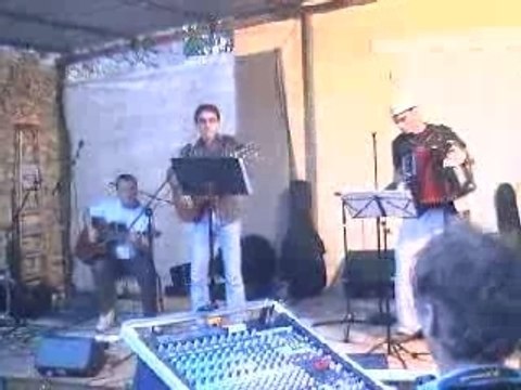 Live je veux du soleil (au ptit bonheur) par un groupe