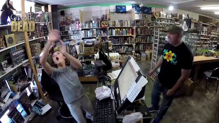 Actriz de Game Of Thrones sorprendió a clientes de una tienda al hacerse pasar por vendedora