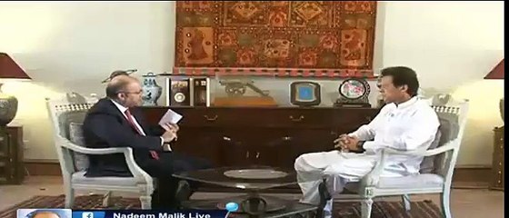 Watch Imran Khan's brilliant reply when anchor said 'Lets forget about moral credibility in our country'